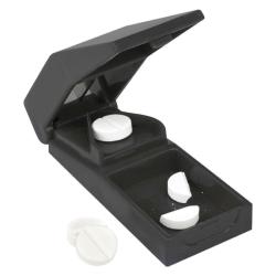 Coupe-comprimé facilement préhensible