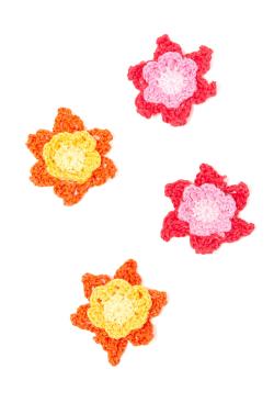 Lot de 4 fleurs au crochet rose et orange - Bergère de France