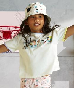 Le t-shirt blanc en coton biologique avec animation colorée - 12 A